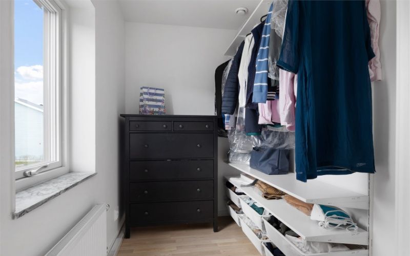 Fönsterrenovering av träfönster & ljudisolering. Öregrund norra Roslagen