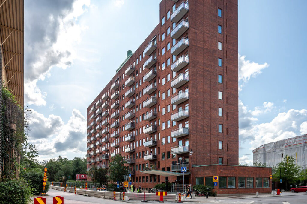 Stenmur till uteplats Brf. Vaksala, Uppsala