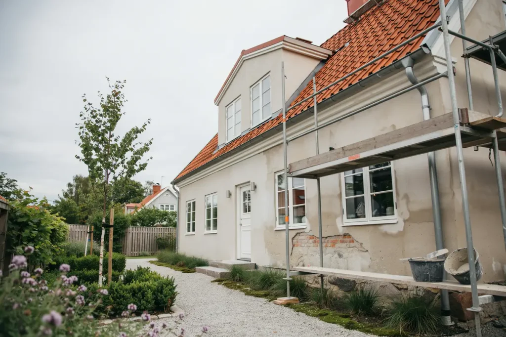 putsa om fasaden s v ljer du r tt bruk tidpunkt och underarbete f r ett h llbart resultat